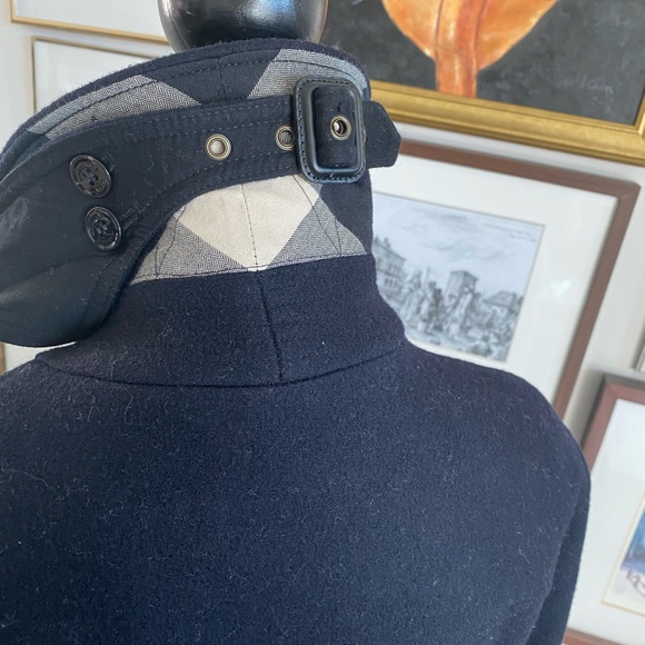 Burrbery Men wool coat ( new) - Picture 3 of 12